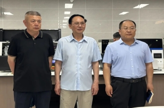 潔晶集團(tuán)到達(dá)雅生物洽談合作